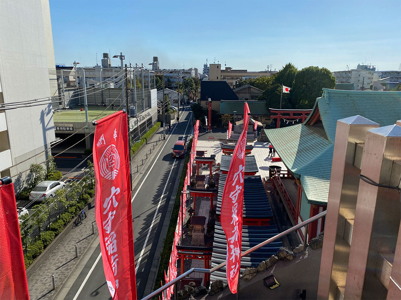 穴守稲荷神社、稲荷山から見下ろしたところ
